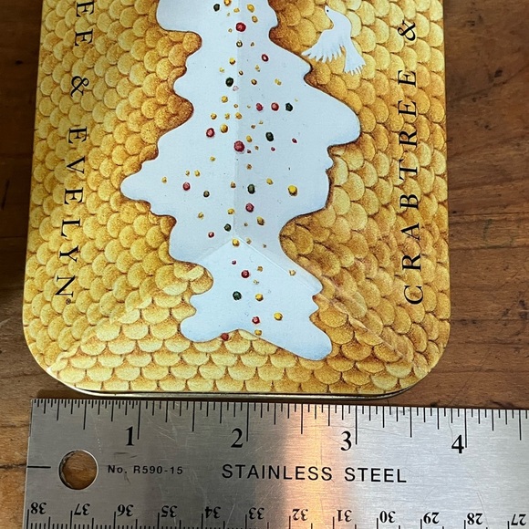 Crabtree & Evelyn Decorative Storage Tin - Multicolor - Picture 10 of 10